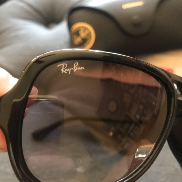 Authentic Ray ban 59mm pilot aviators black sunglasses - Picture 5 of 9